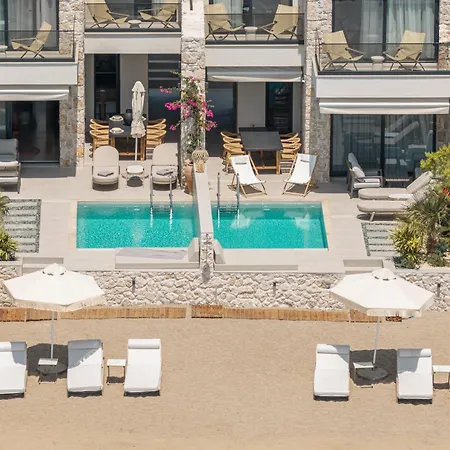 Strovilla Mare Beachfront With Private Pool *
