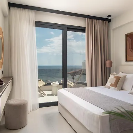 Villa Strovilla Mare Beachfront With Private Pool *