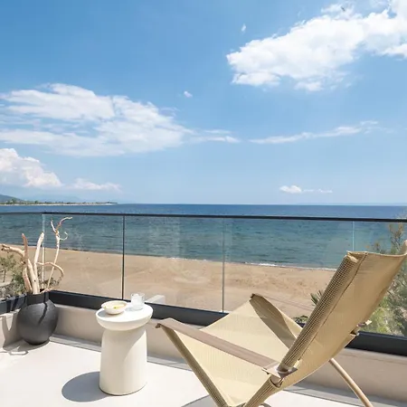 Villa Strovilla Mare Beachfront With Private Pool Psakoudia