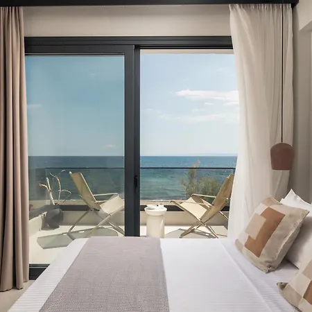 Villa Strovilla Mare Beachfront With Private Pool