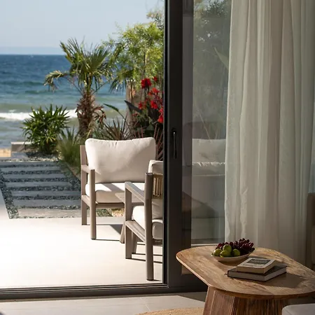 Strovilla Mare Beachfront With Private Pool *