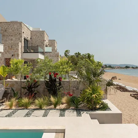 Strovilla Mare Beachfront With Private Pool * Psakoudia