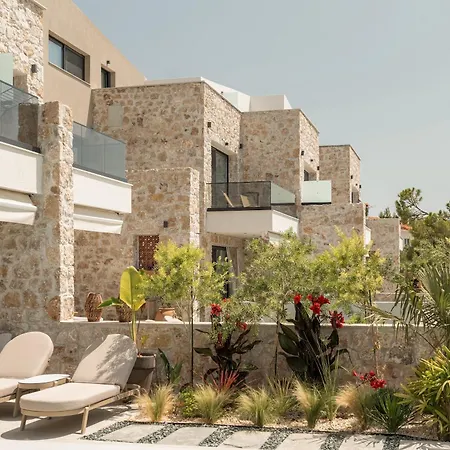 Strovilla Mare Beachfront With Private Pool Villa *