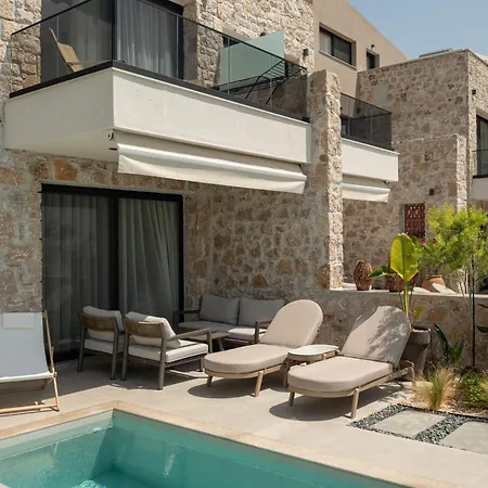 Strovilla Mare Beachfront With Private Pool *